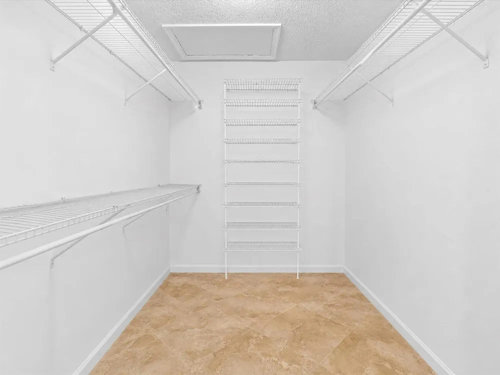 7036 Summer Tree Drive #B Boynton Beach, FL 33437