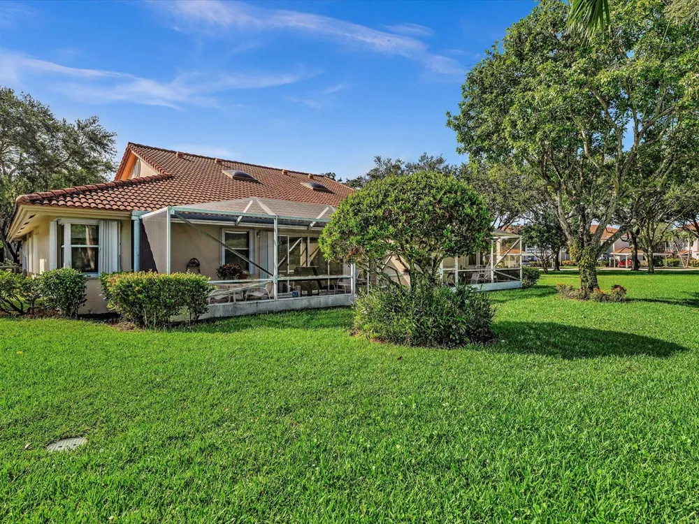7036 Summer Tree Drive #B Boynton Beach, FL 33437