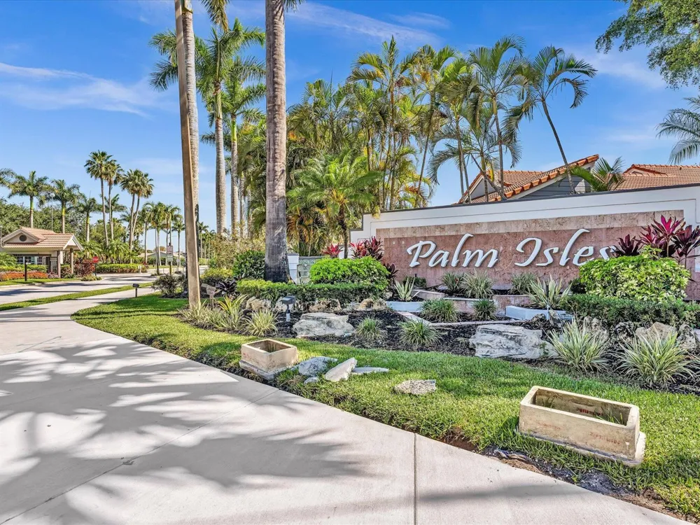 7036 Summer Tree Drive #B Boynton Beach, FL 33437