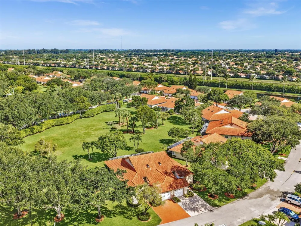 7036 Summer Tree Drive #B Boynton Beach, FL 33437