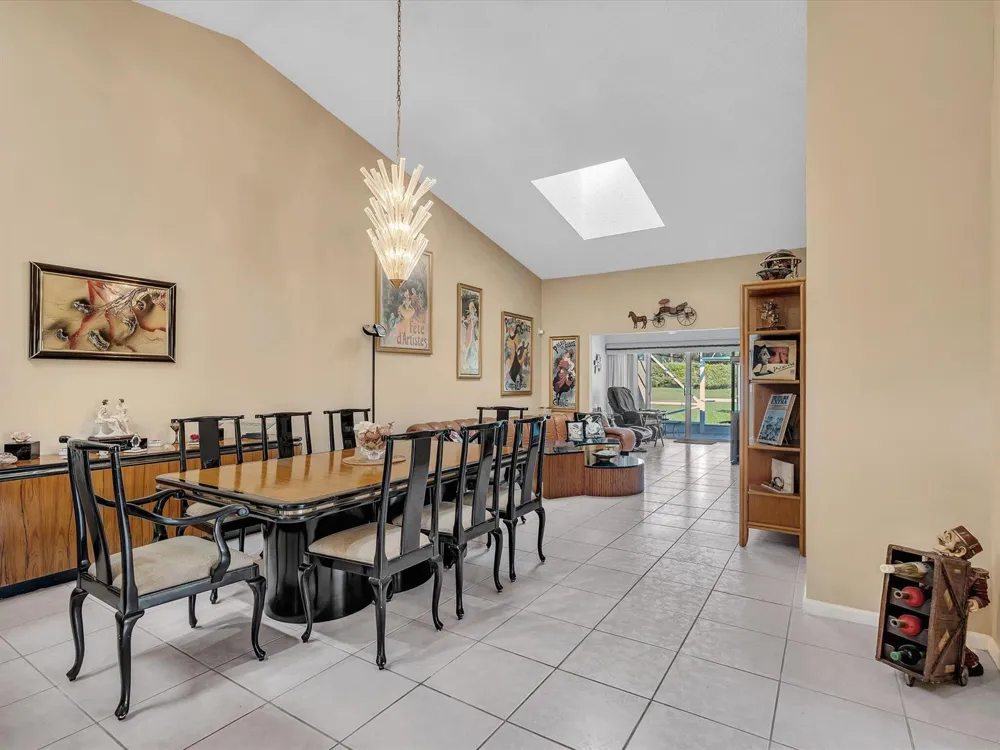 7036 Summer Tree Drive #B Boynton Beach, FL 33437