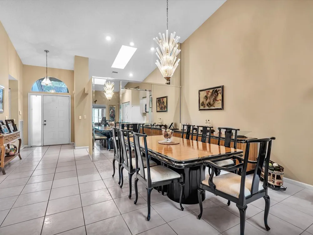 7036 Summer Tree Drive #B Boynton Beach, FL 33437