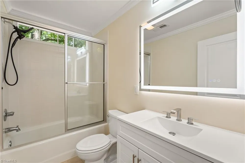 347 Friendship Circle Winston-Salem, NC 27106