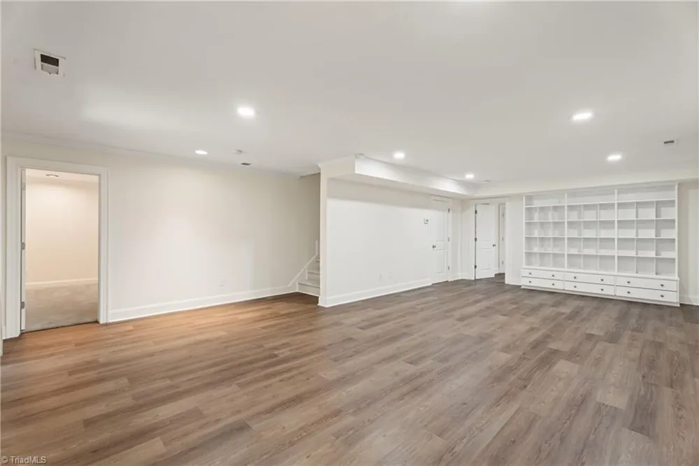 347 Friendship Circle Winston-Salem, NC 27106