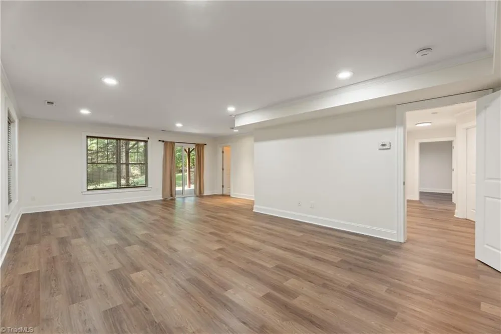 347 Friendship Circle Winston-Salem, NC 27106