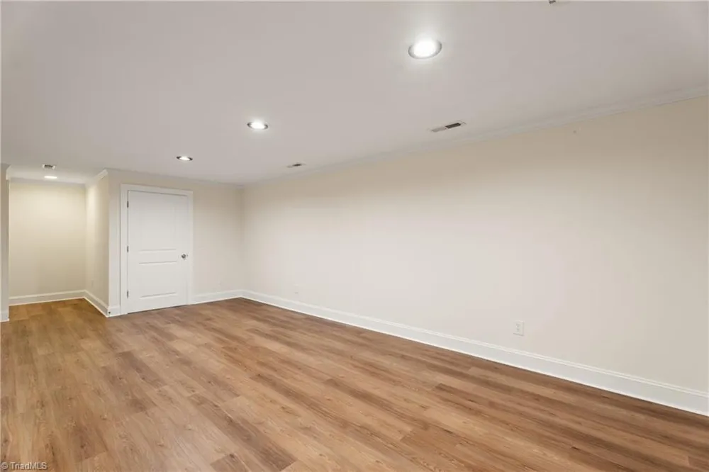 347 Friendship Circle Winston-Salem, NC 27106