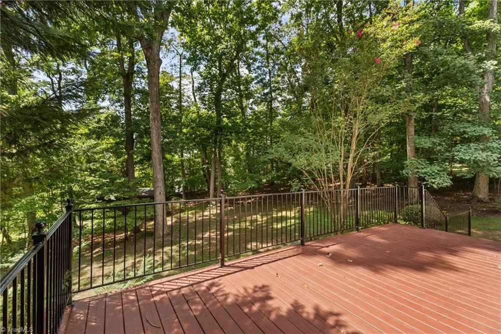 347 Friendship Circle Winston-Salem, NC 27106