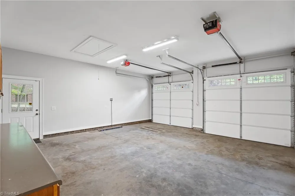 347 Friendship Circle Winston-Salem, NC 27106