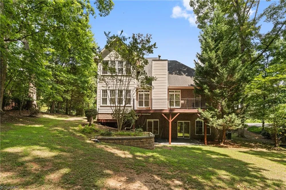 347 Friendship Circle Winston-Salem, NC 27106
