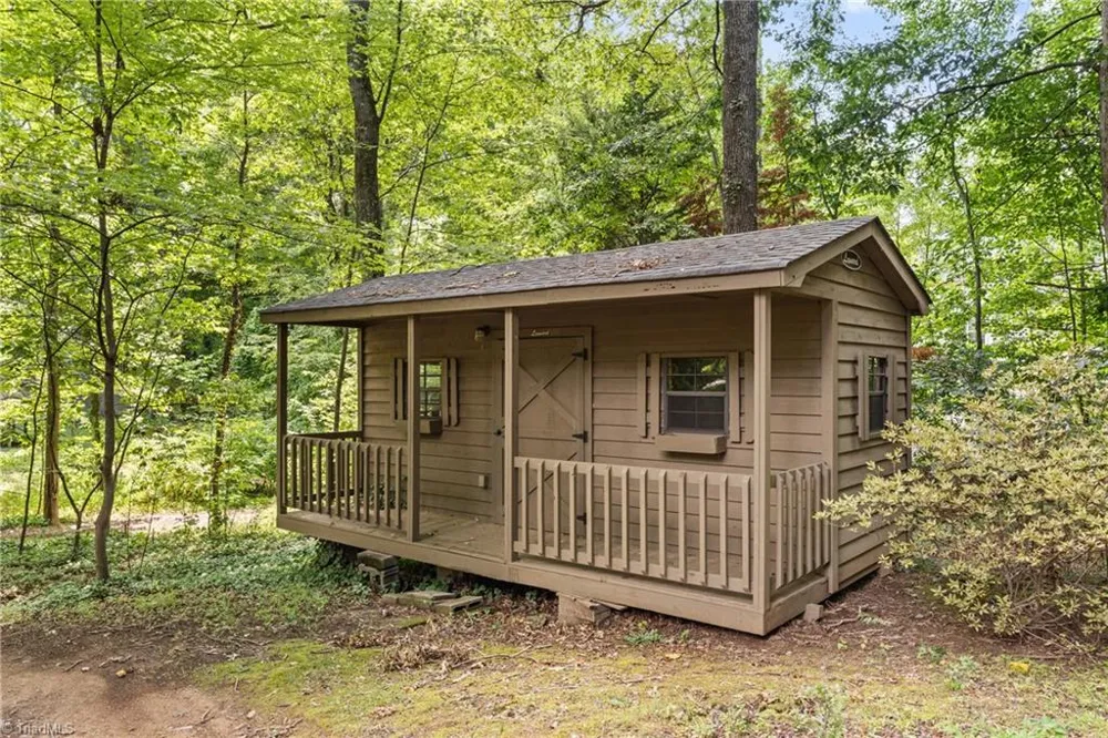 347 Friendship Circle Winston-Salem, NC 27106