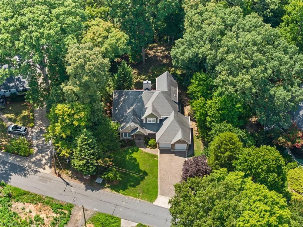 347 Friendship Circle Winston-Salem, NC 27106