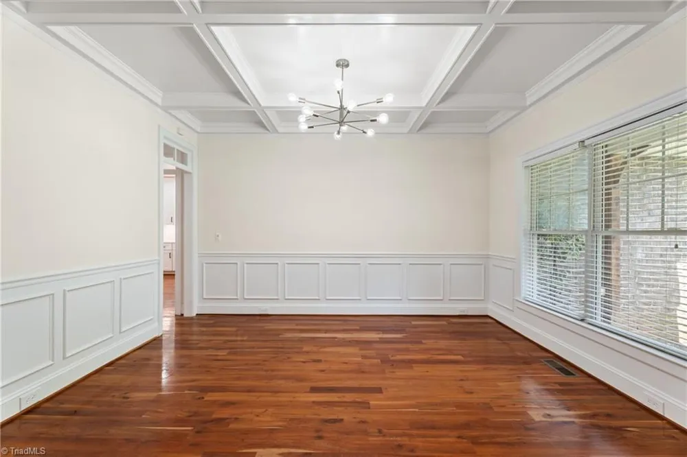 347 Friendship Circle Winston-Salem, NC 27106