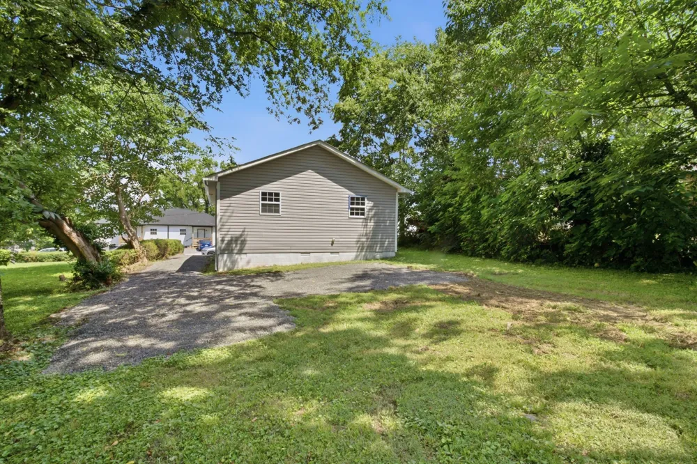 103 Hall St Hartsville, TN 37074