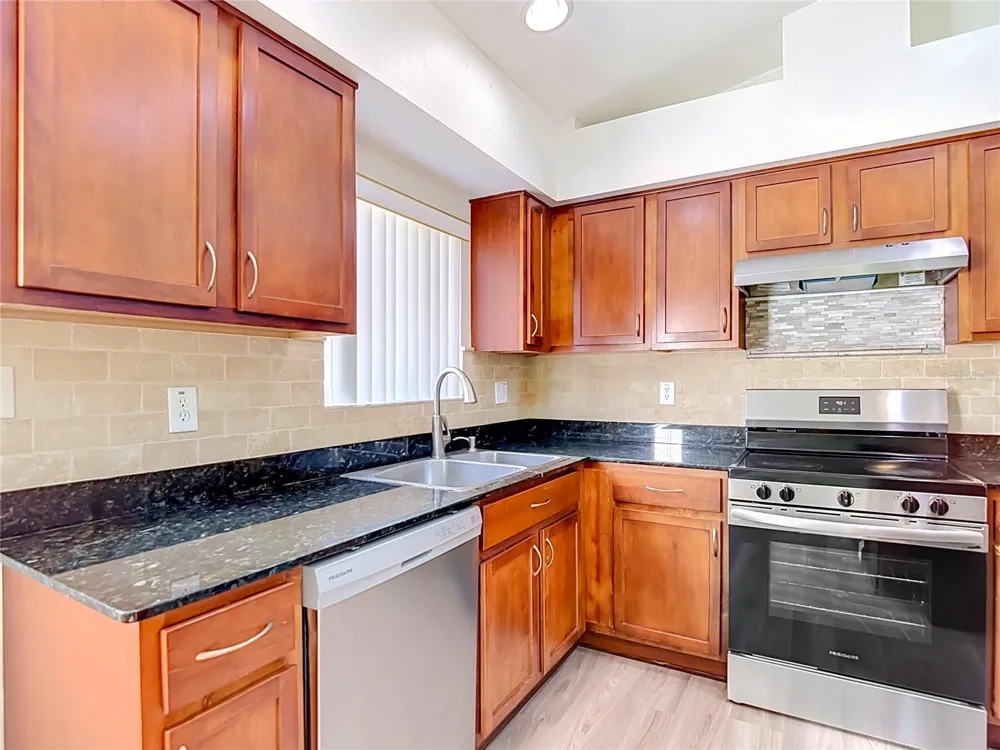 Address Not Shown Land O Lakes, FL 34639