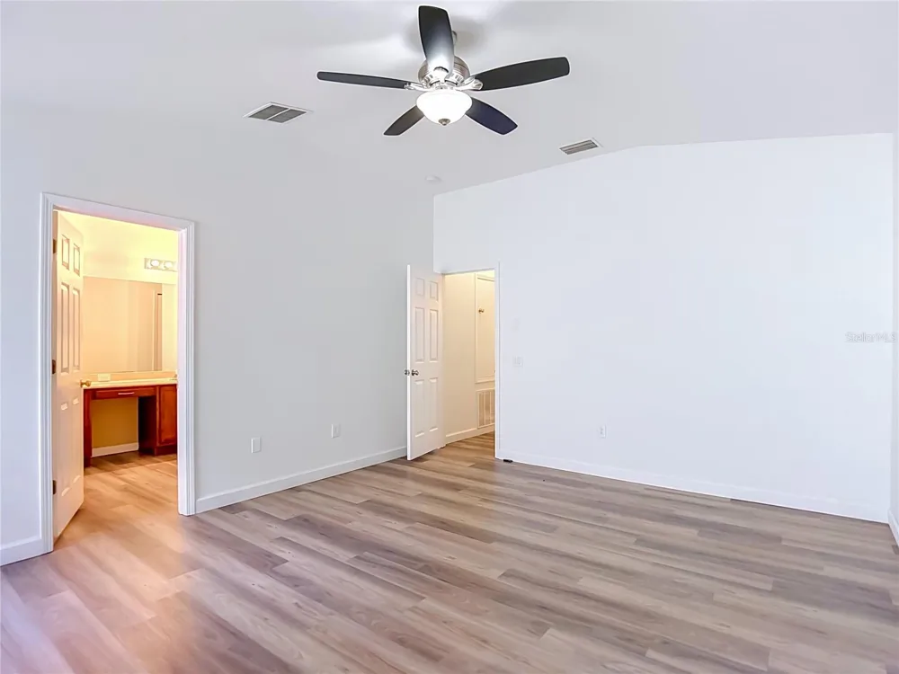 Address Not Shown Land O Lakes, FL 34639