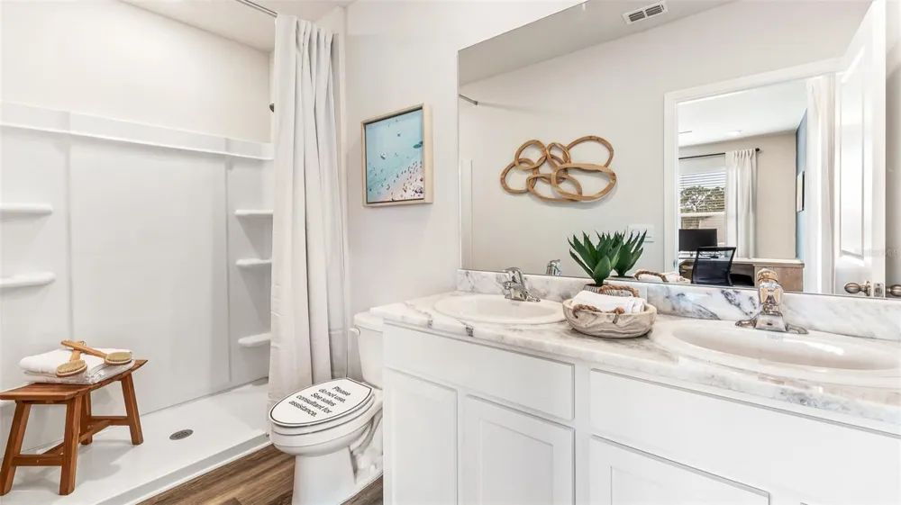 4107 MILLER POINTE COURT Bradenton, FL 34208