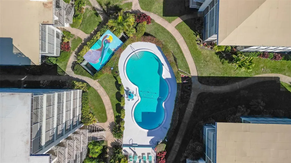 1036 NORTH SHORE DRIVE NE #1 St Petersburg, FL 33701
