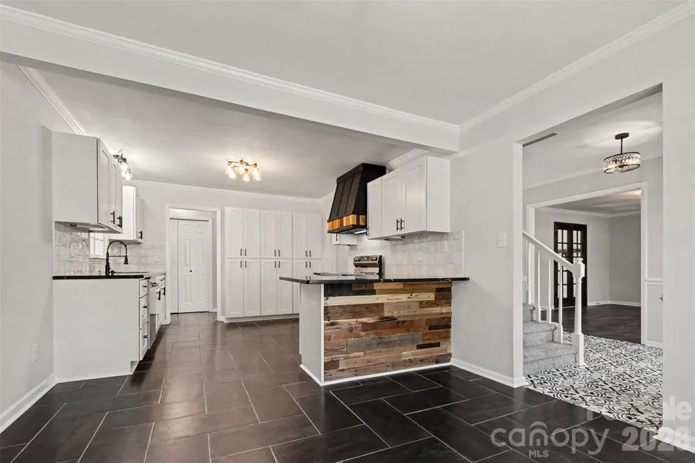 4108 Wimbledon Drive Dallas, NC 28034