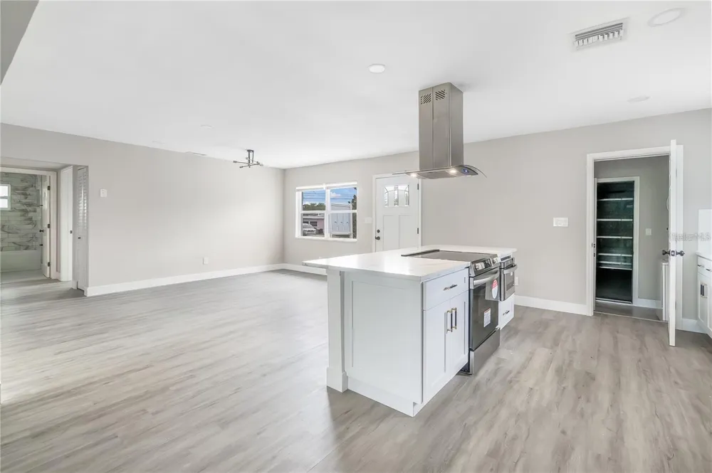 10341 KUMQUAT LANE Seminole, FL 33772