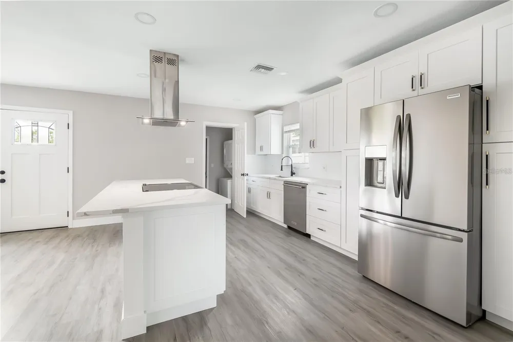 10341 KUMQUAT LANE Seminole, FL 33772