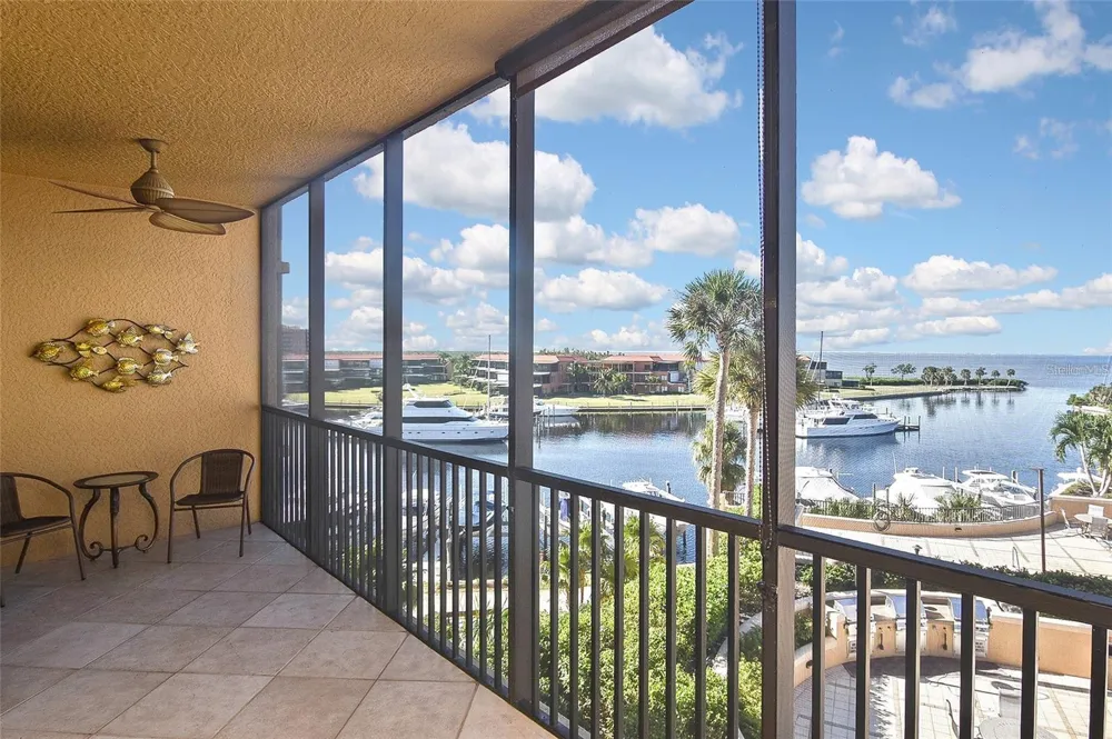 3313 SUNSET KEY CIRCLE #307 Punta Gorda, FL 33955