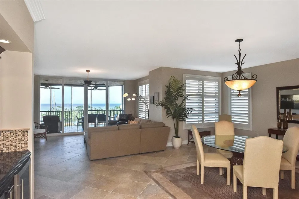3313 SUNSET KEY CIRCLE #307 Punta Gorda, FL 33955