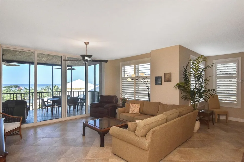 3313 SUNSET KEY CIRCLE #307 Punta Gorda, FL 33955