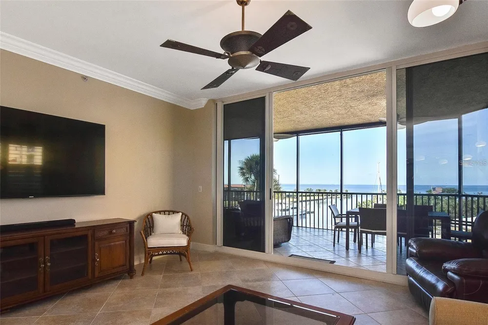 3313 SUNSET KEY CIRCLE #307 Punta Gorda, FL 33955