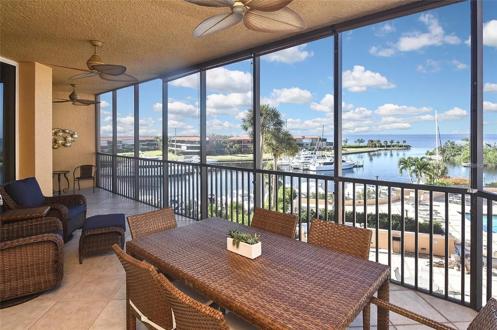 3313 SUNSET KEY CIRCLE #307 Punta Gorda, FL 33955
