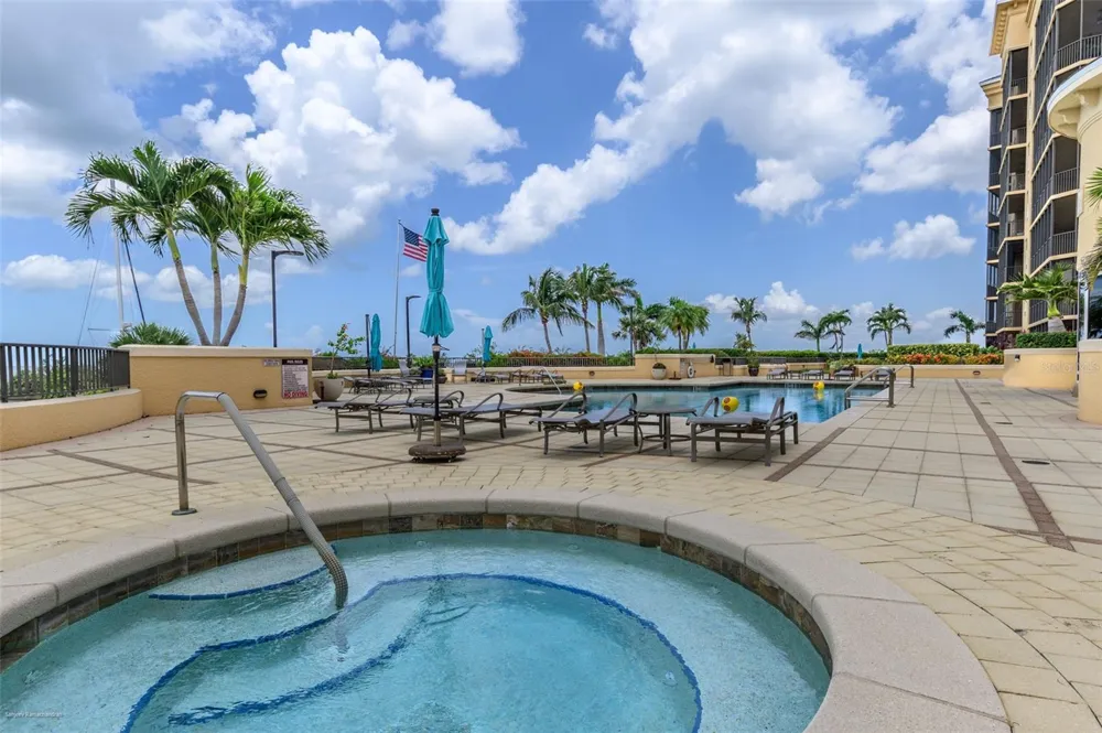 3313 SUNSET KEY CIRCLE #307 Punta Gorda, FL 33955