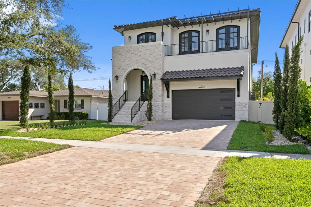 502 E DAVIS BOULEVARD Tampa, FL 33606