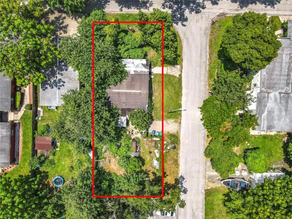 1906 VINE STREET Orlando, FL 32806