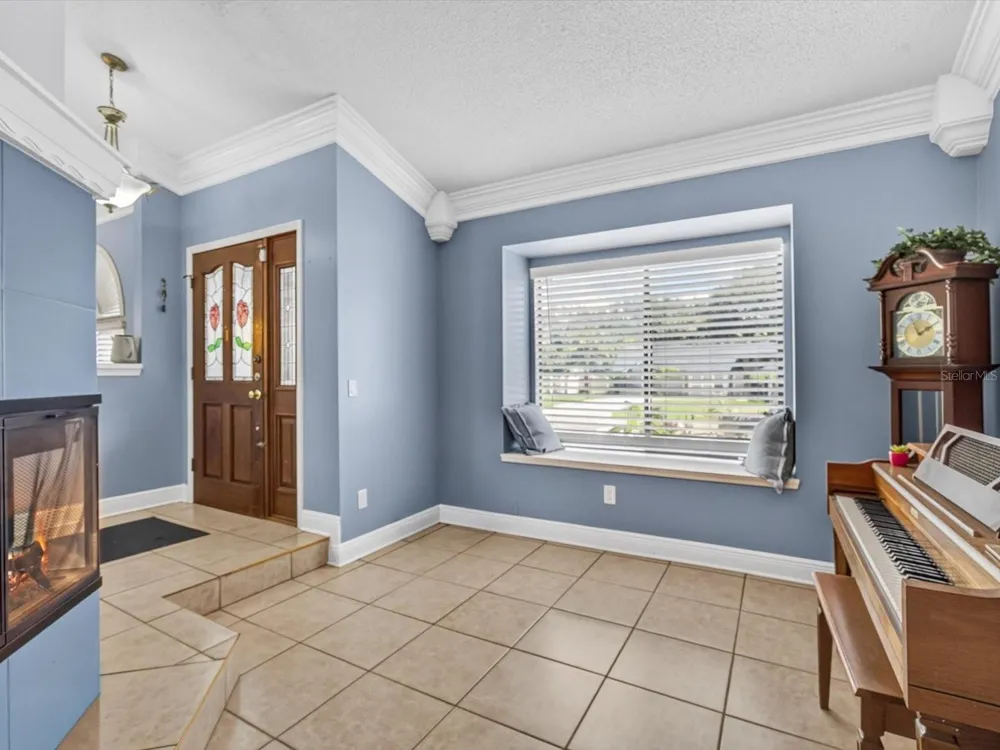 4609 TIFFANY WOODS CIRCLE Oviedo, FL 32765