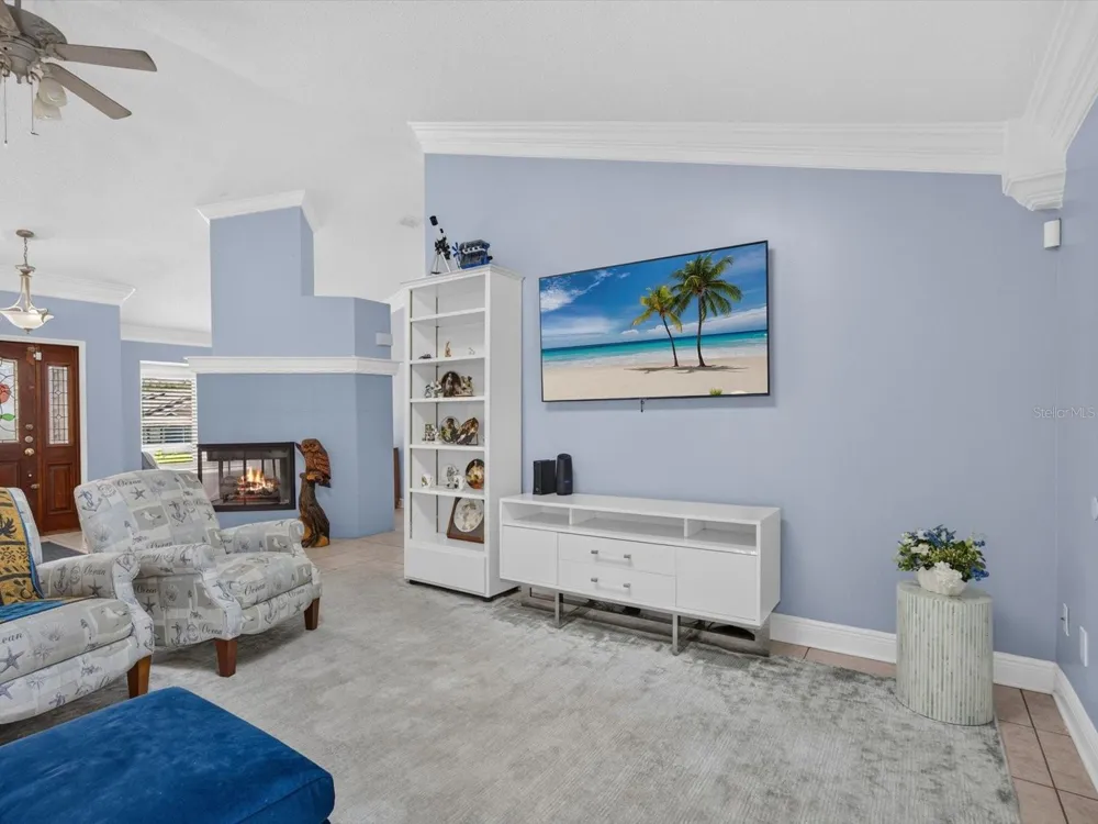 4609 TIFFANY WOODS CIRCLE Oviedo, FL 32765