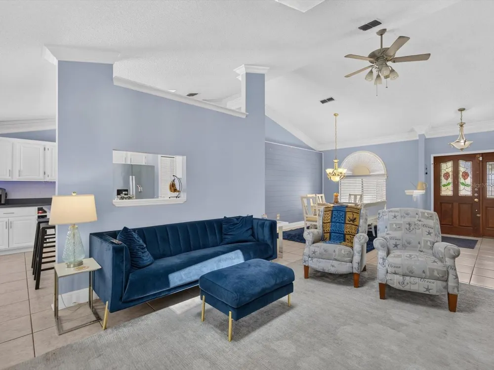 4609 TIFFANY WOODS CIRCLE Oviedo, FL 32765