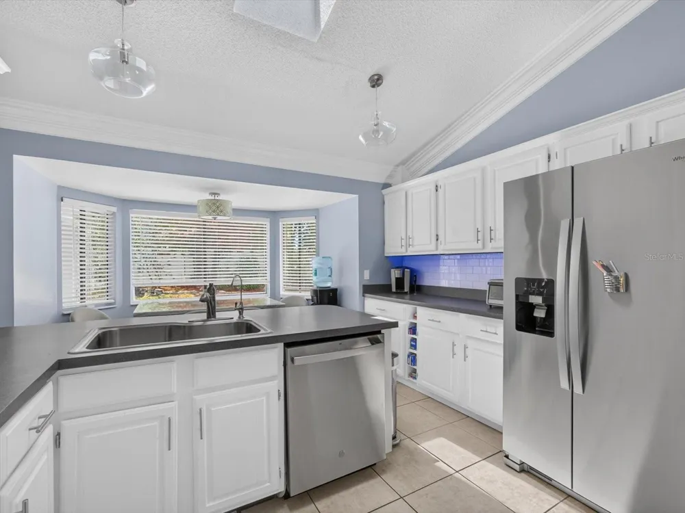 4609 TIFFANY WOODS CIRCLE Oviedo, FL 32765