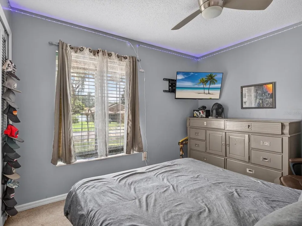 4609 TIFFANY WOODS CIRCLE Oviedo, FL 32765