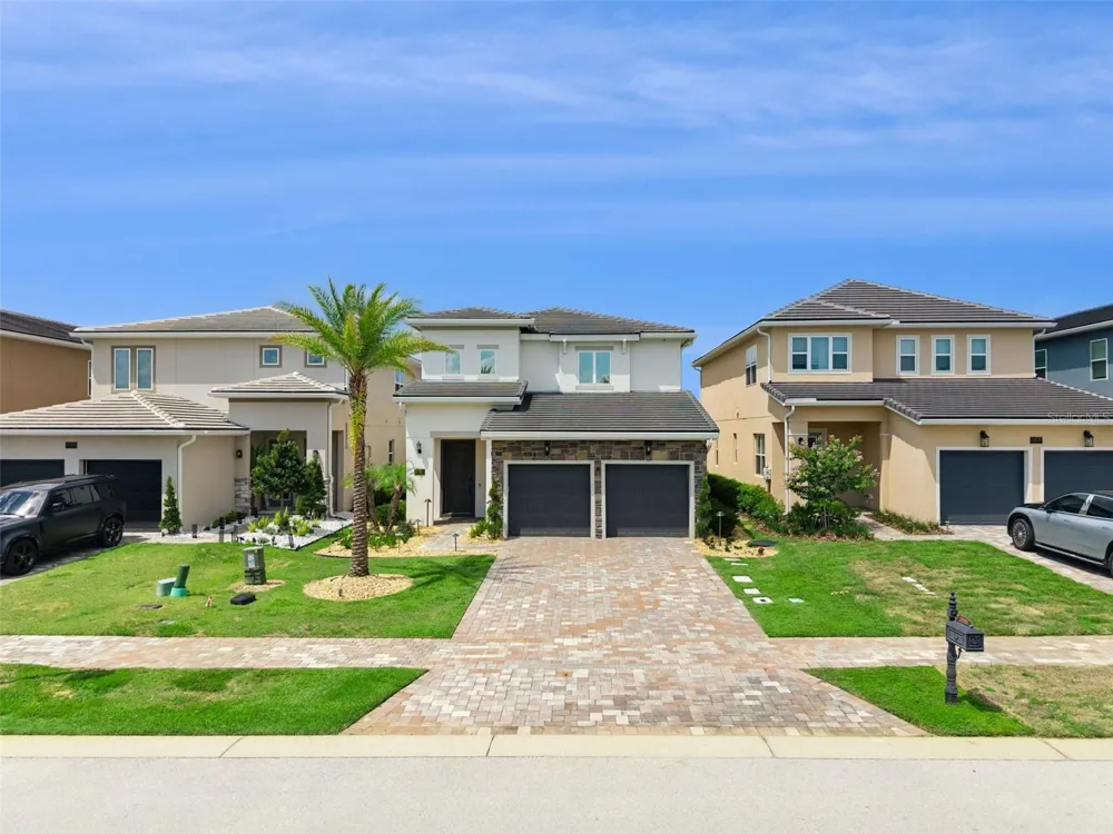 15702 VETTA DRIVE Montverde, FL 34756