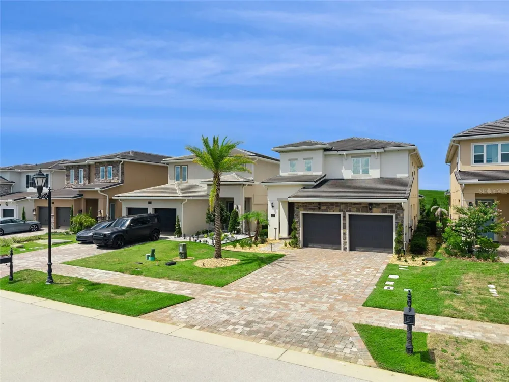 15702 VETTA DRIVE Montverde, FL 34756