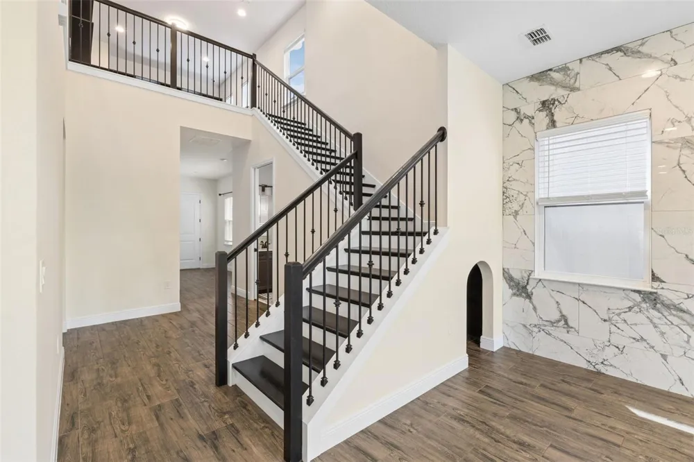15702 VETTA DRIVE Montverde, FL 34756