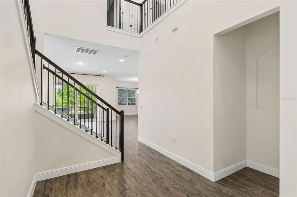 15702 VETTA DRIVE Montverde, FL 34756