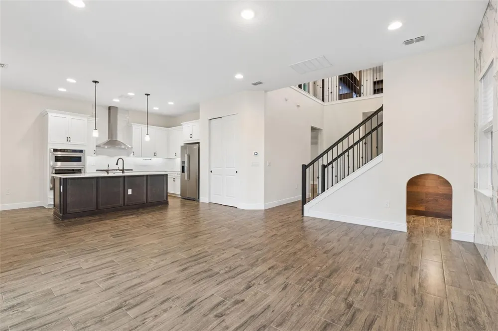 15702 VETTA DRIVE Montverde, FL 34756