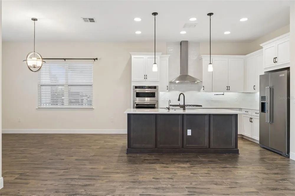 15702 VETTA DRIVE Montverde, FL 34756