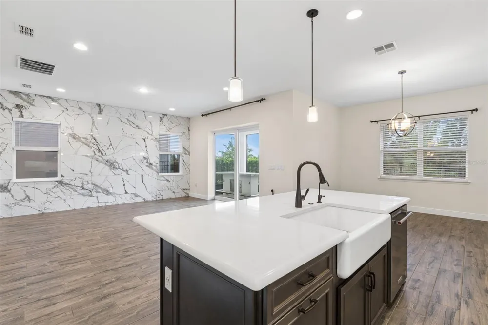 15702 VETTA DRIVE Montverde, FL 34756