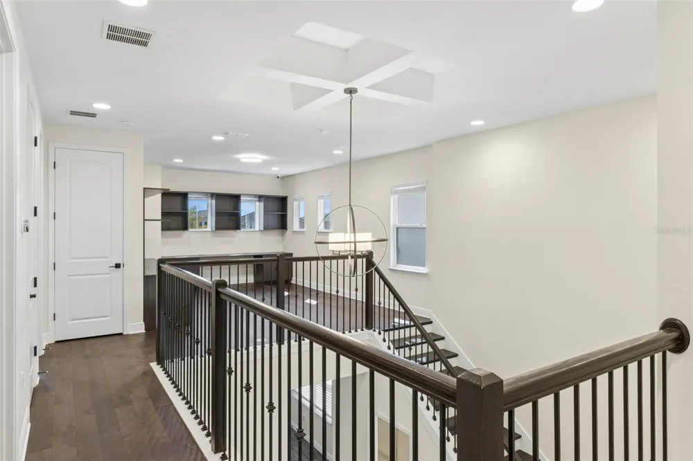 15702 VETTA DRIVE Montverde, FL 34756
