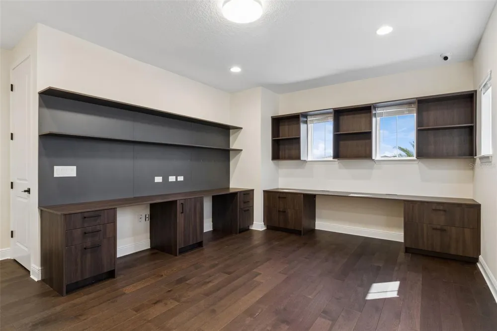 15702 VETTA DRIVE Montverde, FL 34756