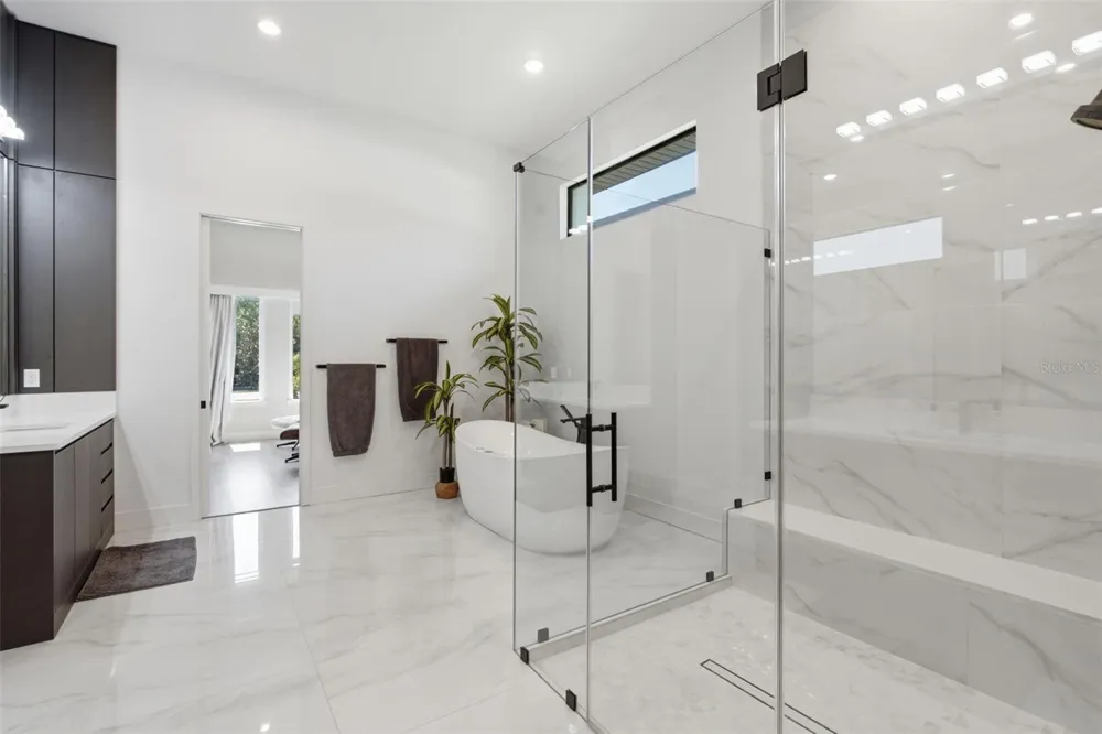 15800 PENDIO DRIVE Bella Collina, FL 34756