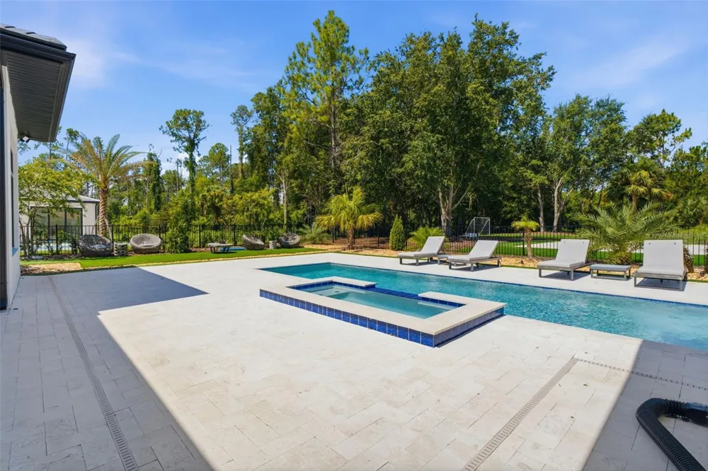 15800 PENDIO DRIVE Bella Collina, FL 34756