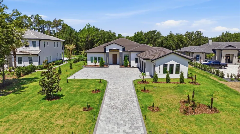 15800 PENDIO DRIVE Bella Collina, FL 34756
