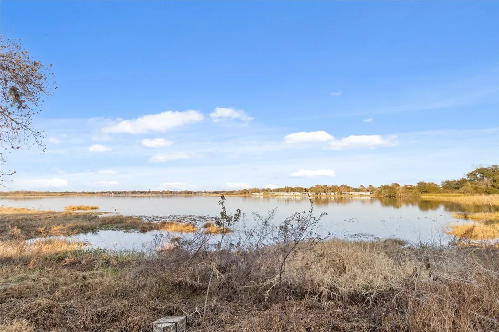 1836 CRYSTAL LAKE DRIVE #19 Lakeland, FL 33801